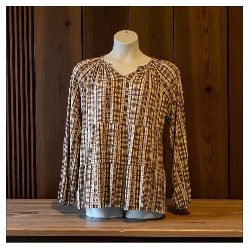 NWT size XL soft and stretchy top